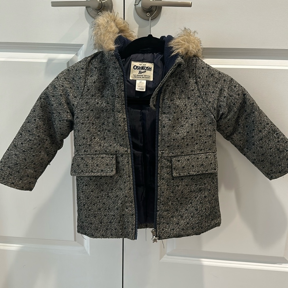 Childs Oshkosh heavy winter jacket with fur hood